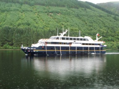 Lord of the Glens in Cean Loch, Loch Lochy